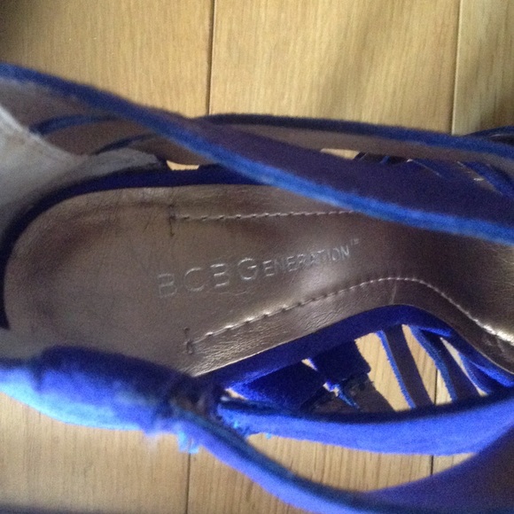 NWT BCBG 4" heel sandal - Picture 4 of 4